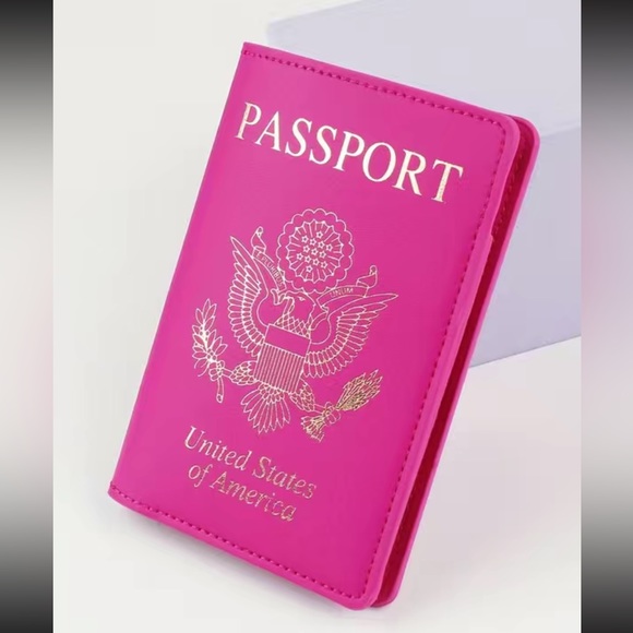 PASSPORT HOLDER NWT - Picture 4 of 10